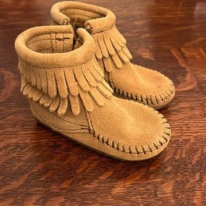 Minnetonka Fringe Moccasin Boots Baby Size 3